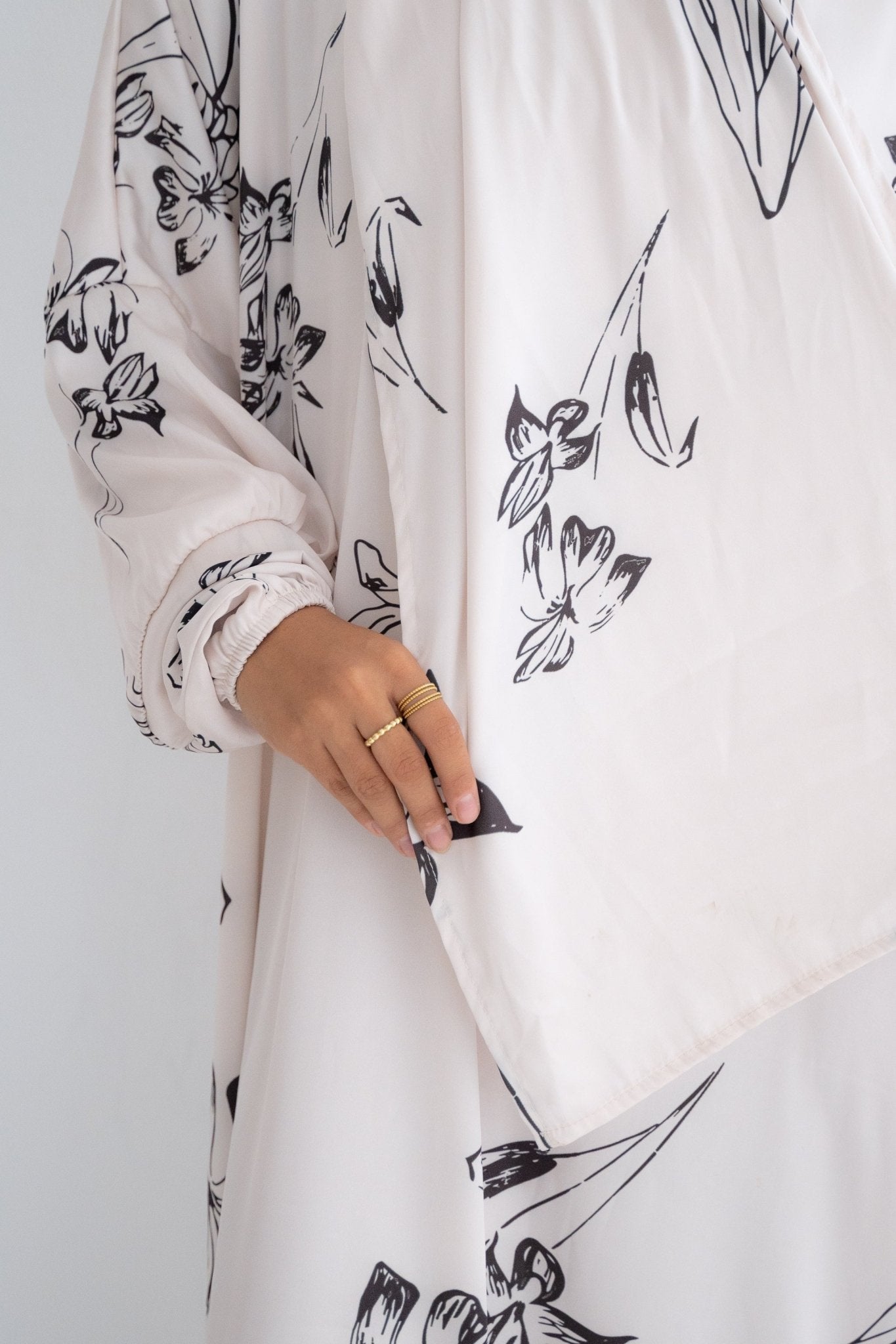 Narelle isdal - Lillyscarfofficial