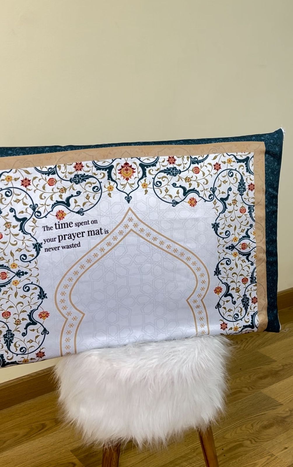 Noral - Lillyscarfofficial