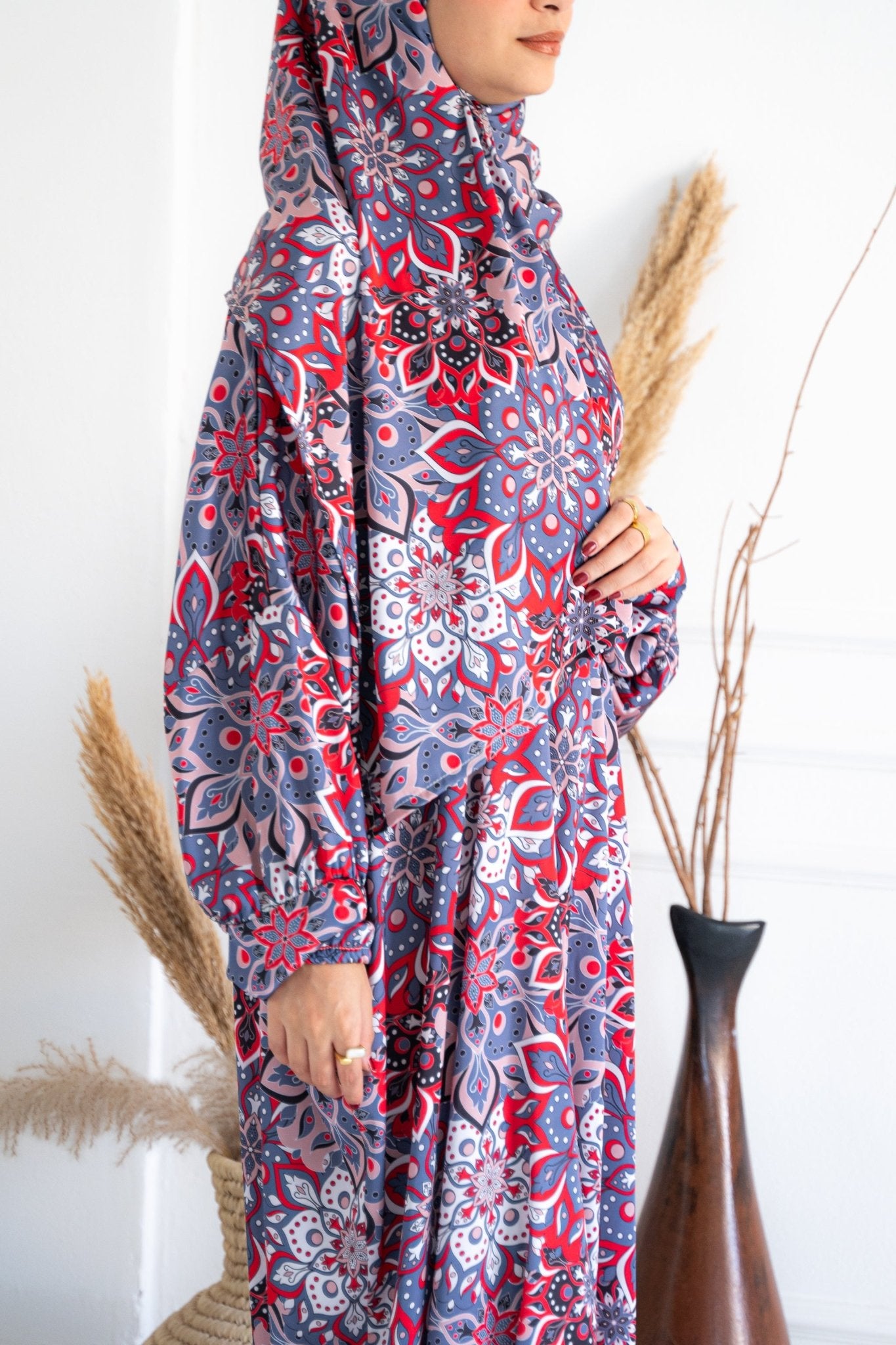 Opal isdal - Lillyscarfofficial