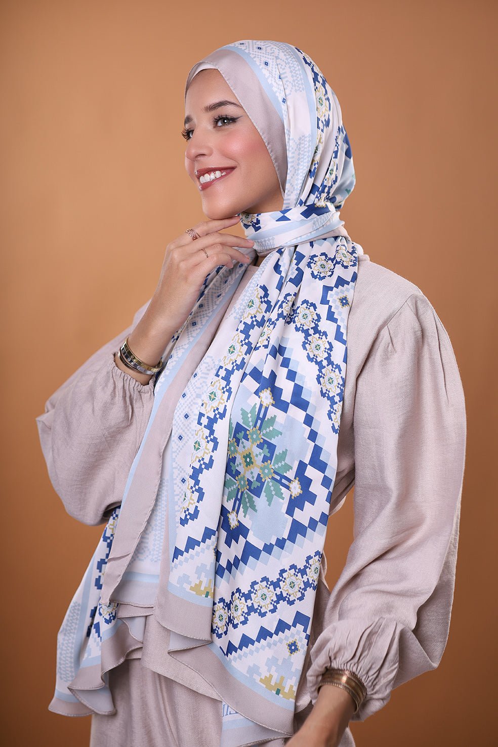 Ora - Lillyscarfofficial