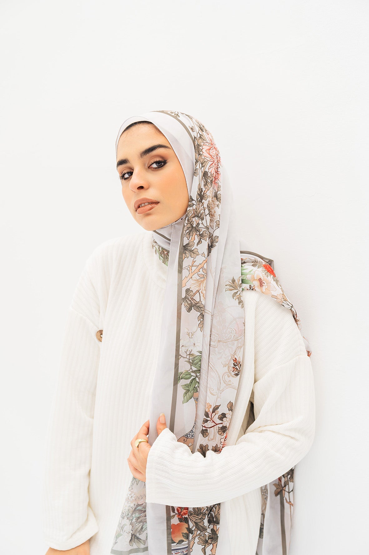 Raven - Lillyscarfofficial