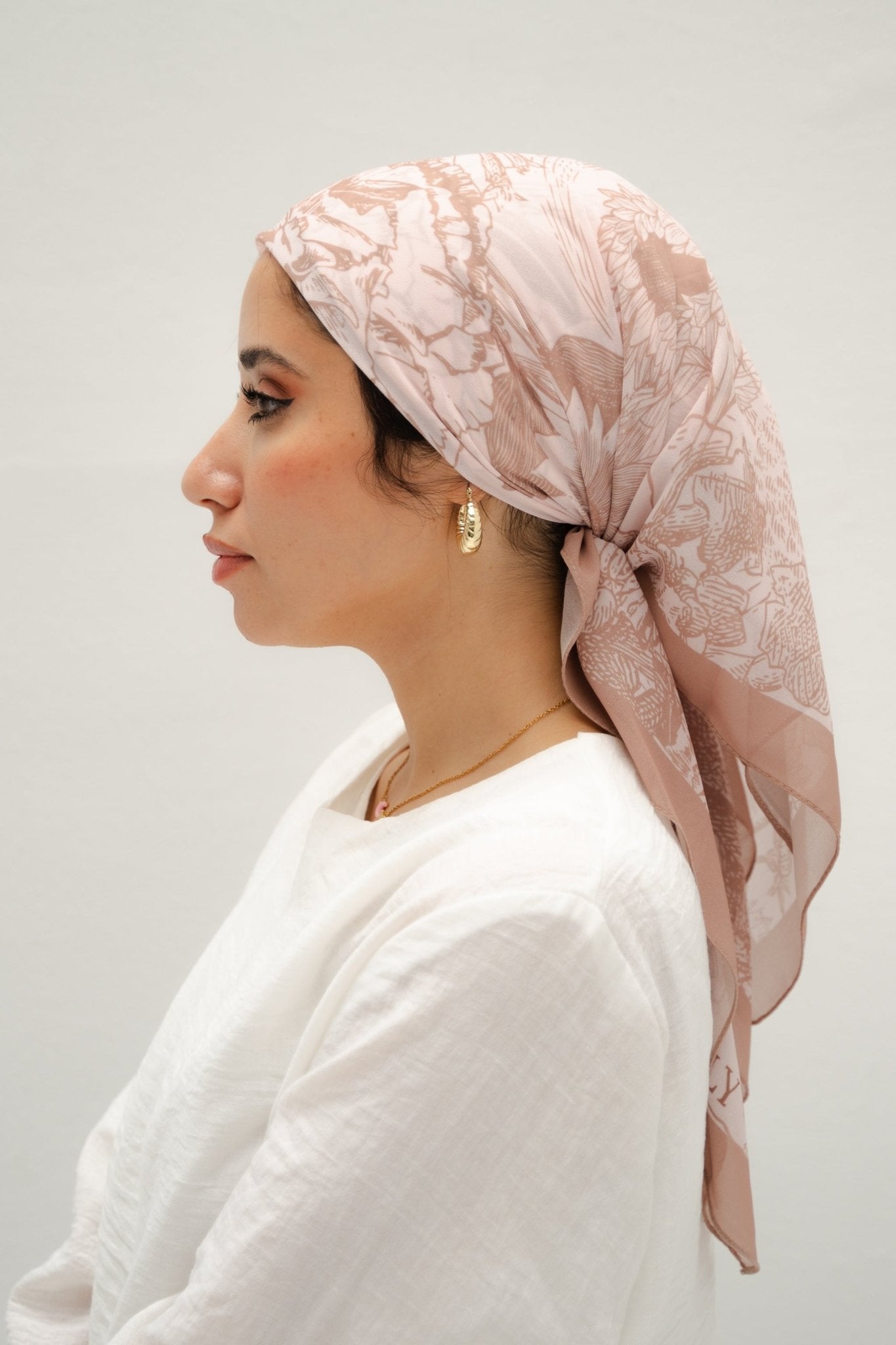 Ravia - Lillyscarfofficial