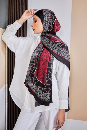 Red Valerie - Lillyscarfofficial