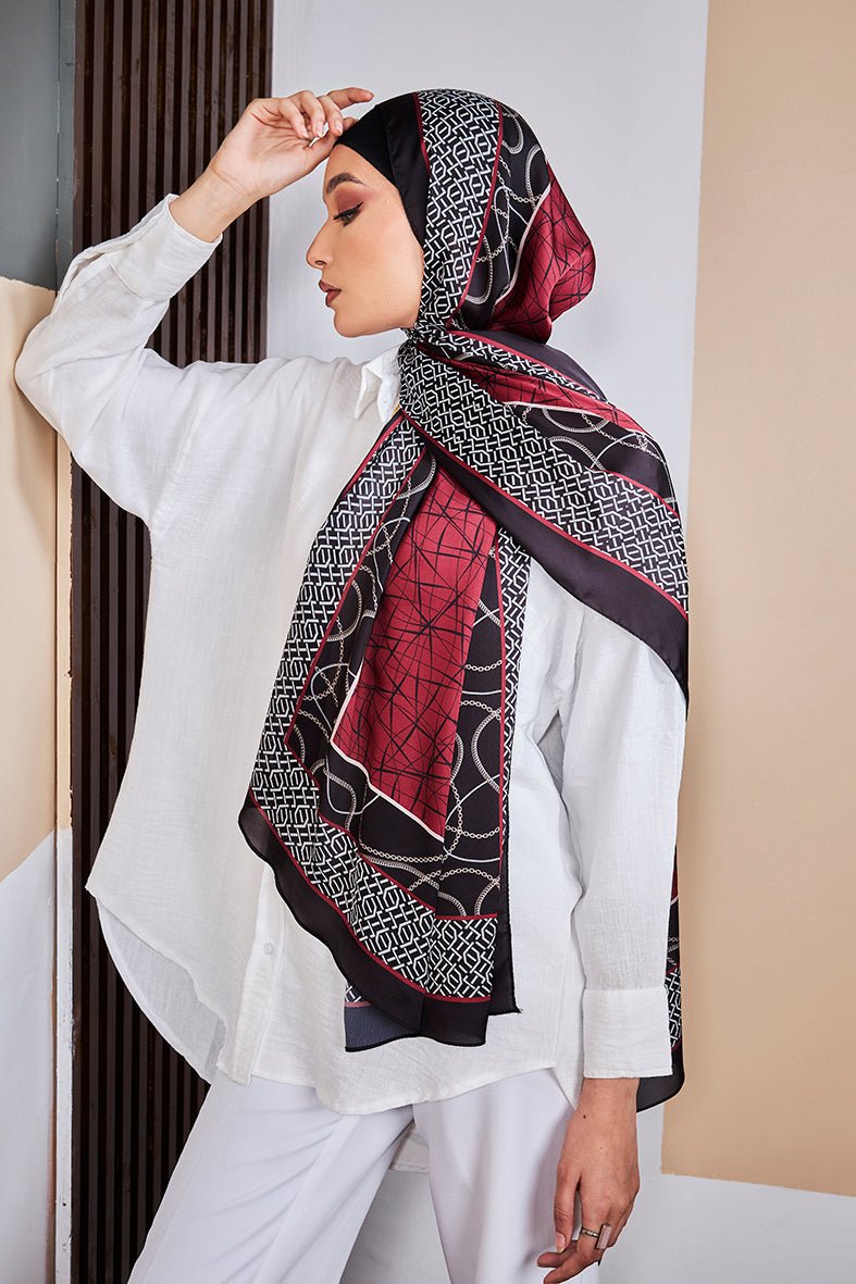 Red Valerie - Lillyscarfofficial