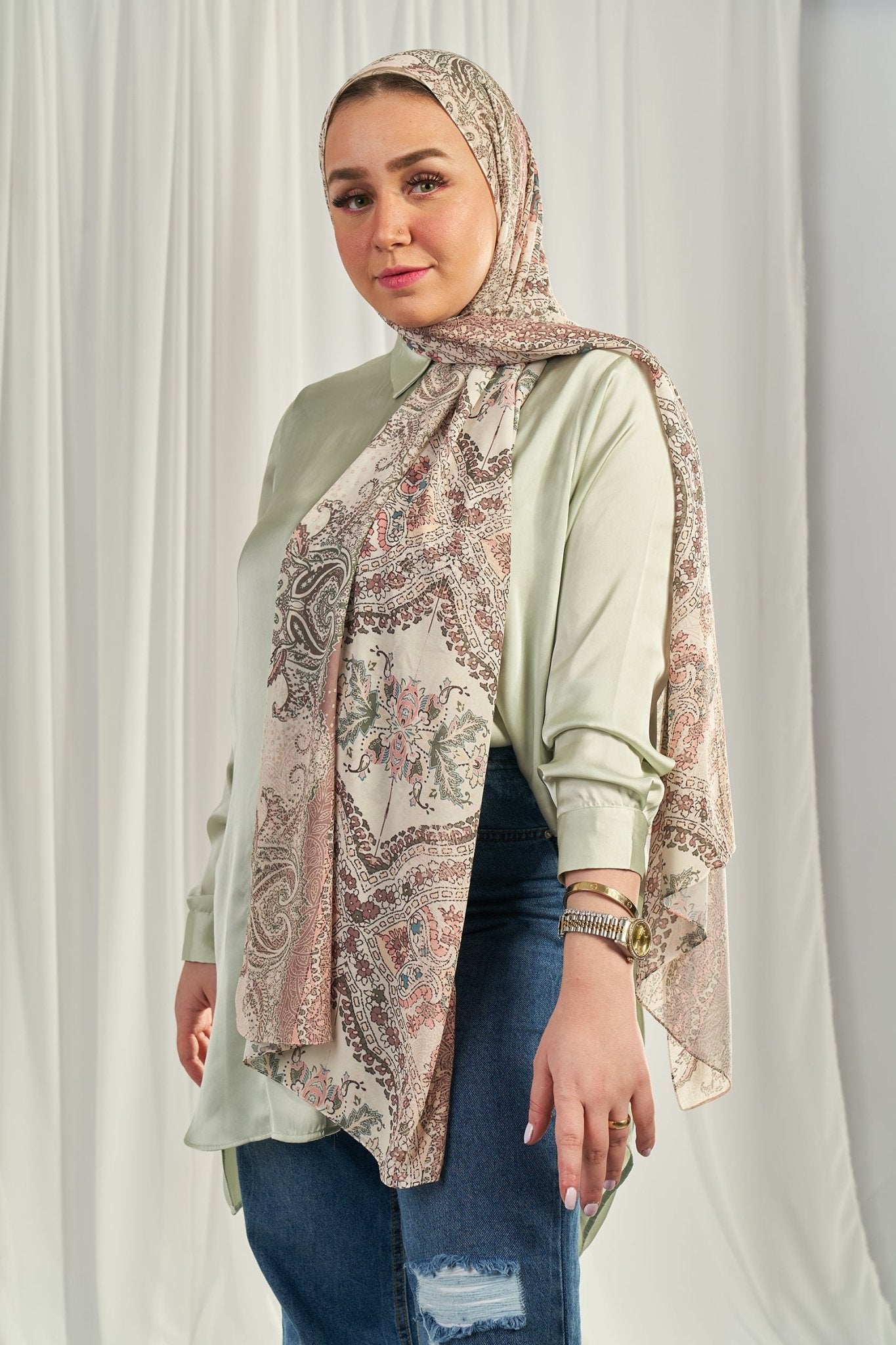 Secret Meadow - Lillyscarfofficial