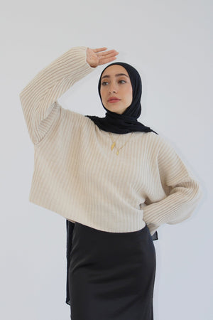 SHORT KNIT SWEATER IN BEIGE - Lillyscarfofficial