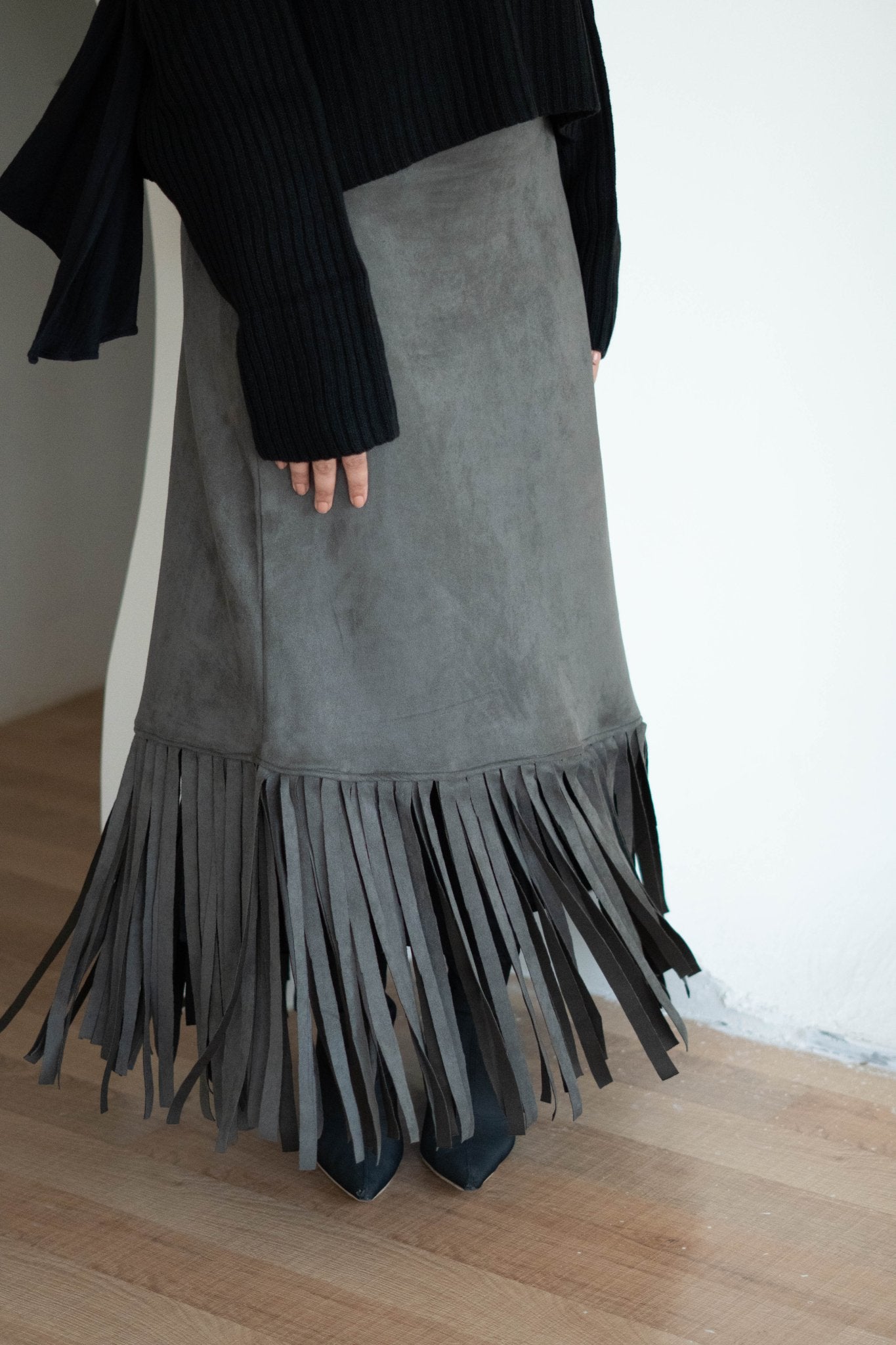 Suede Fringe Skirt - Lillyscarfofficial