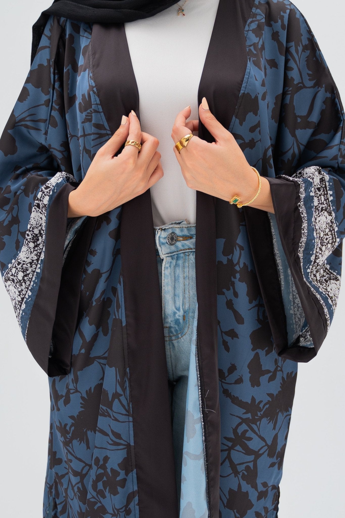 Sunbeam kimono in navy - Lillyscarfofficial