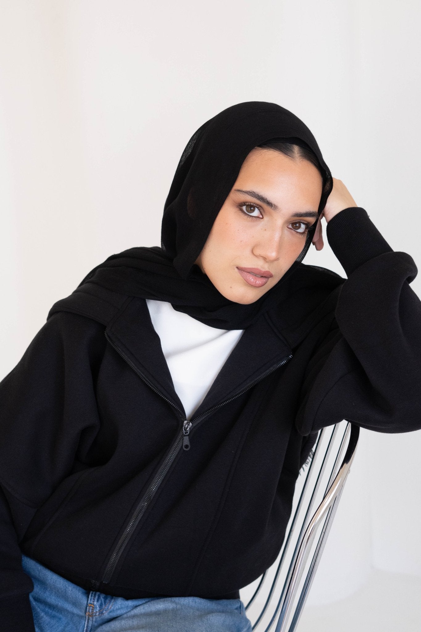 Sweatshirt | Cropped Hoodie - Lillyscarfofficial