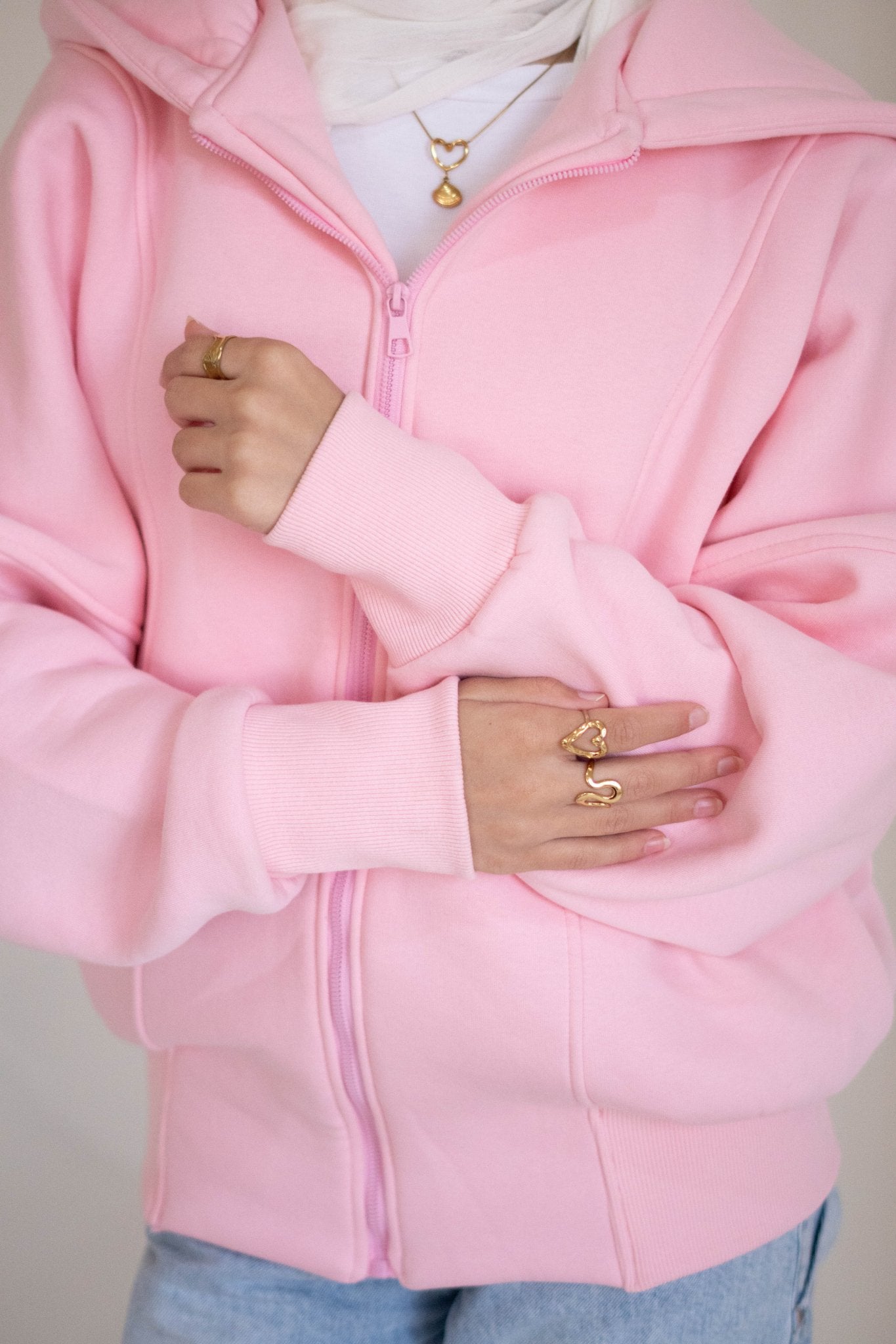 Sweatshirt | Cropped Hoodie - Lillyscarfofficial