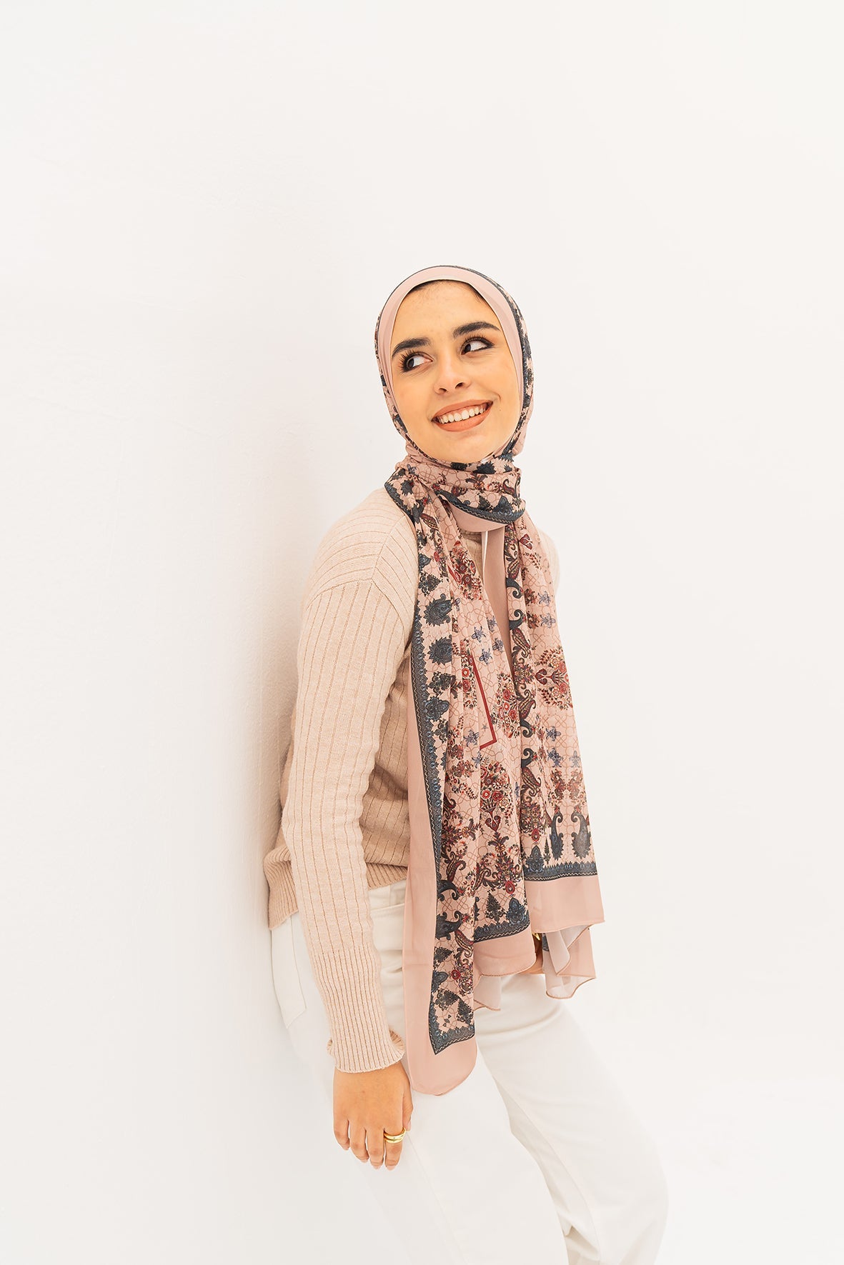 Tender - Lillyscarfofficial