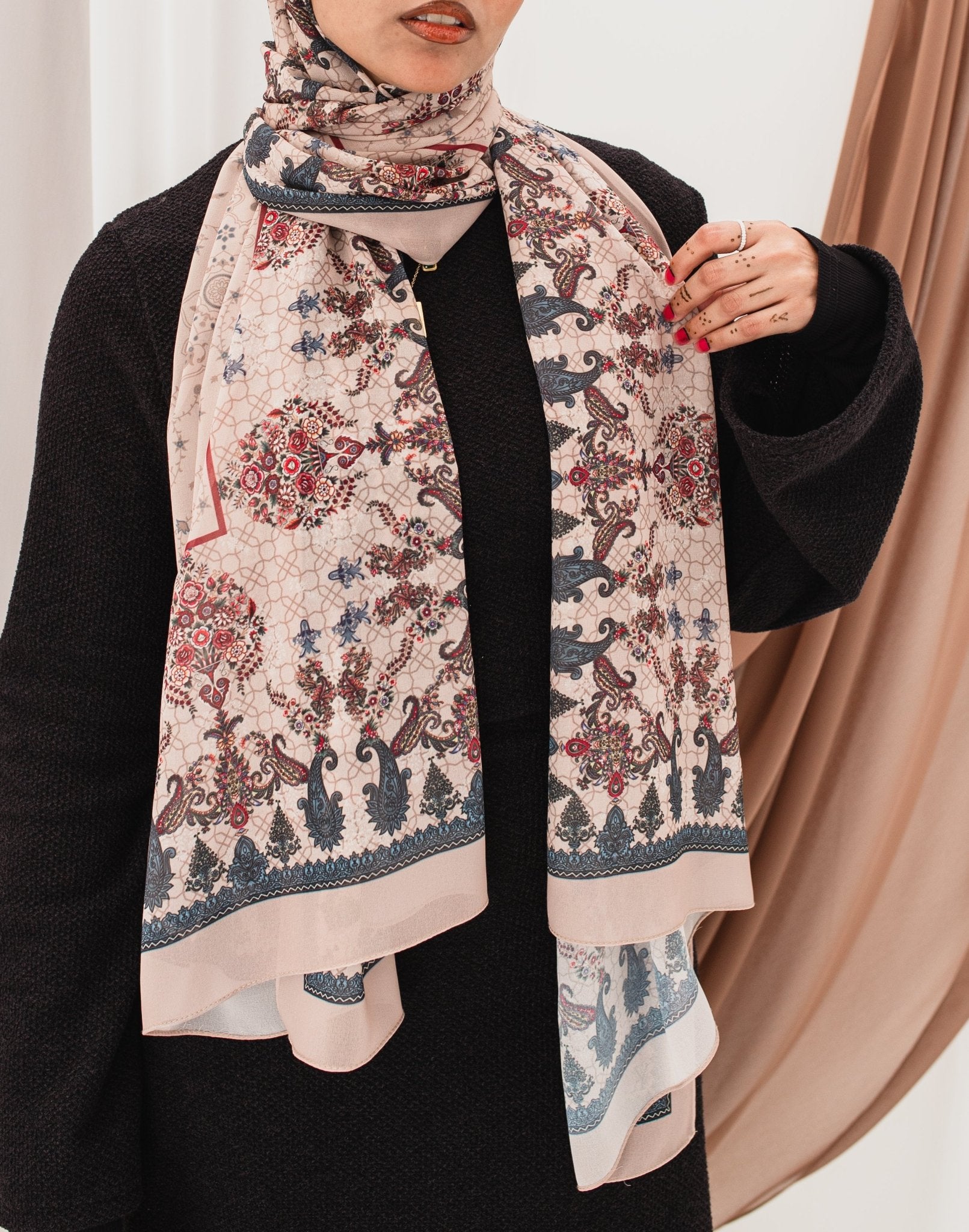 Tender - Lillyscarfofficial