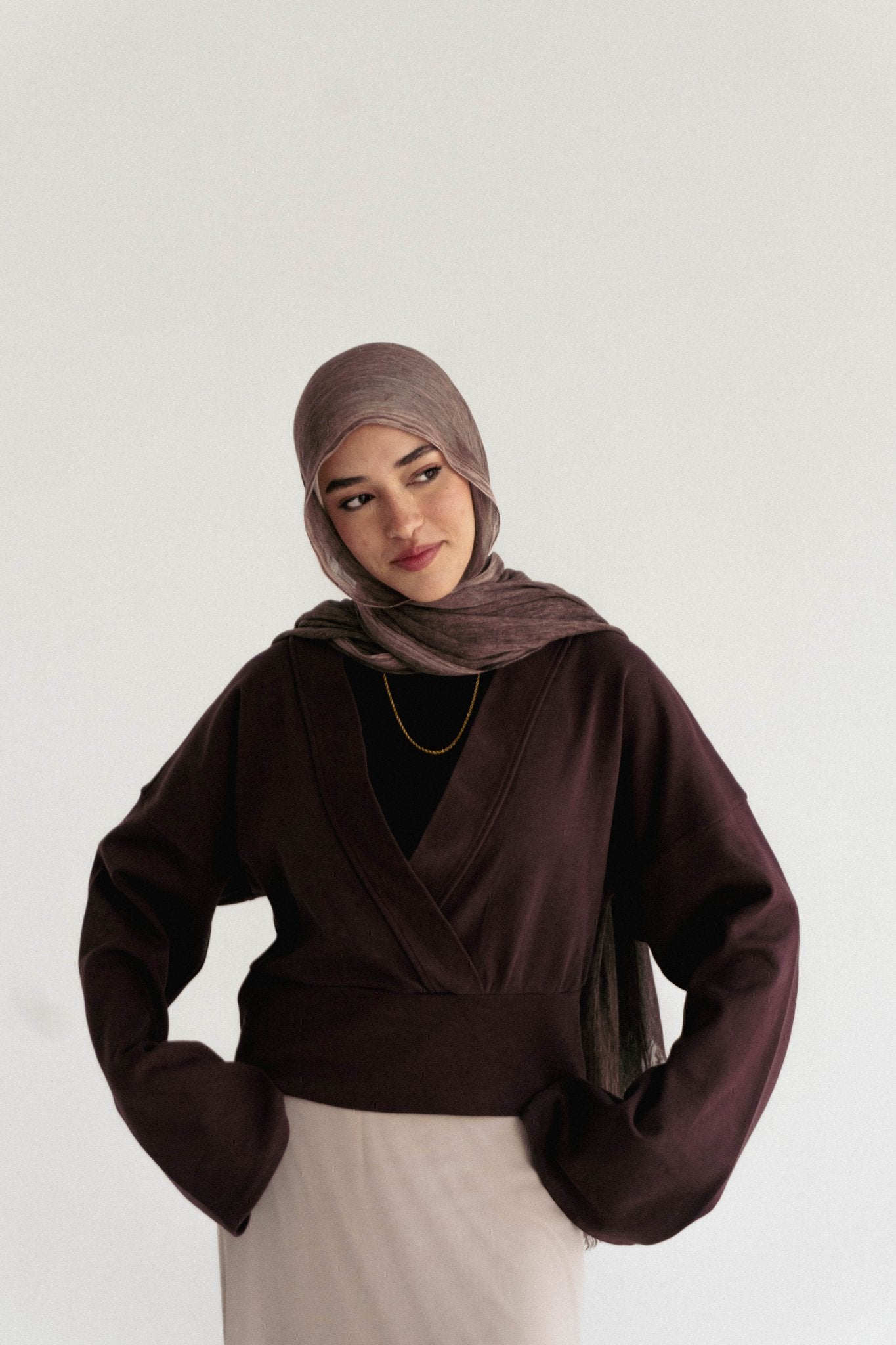 The wrap cozy top in Wine - Lillyscarfofficial
