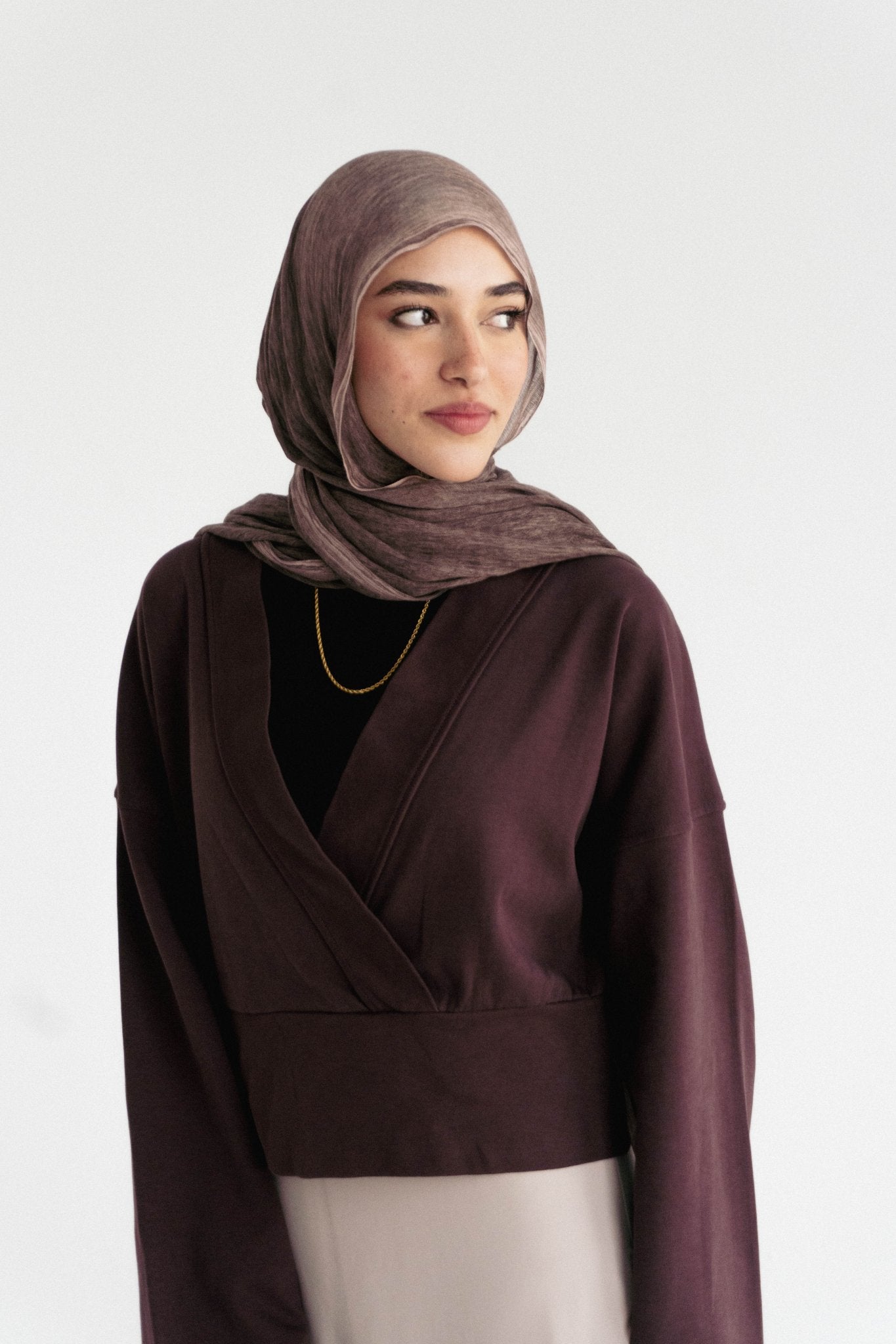 The wrap cozy top in Wine - Lillyscarfofficial