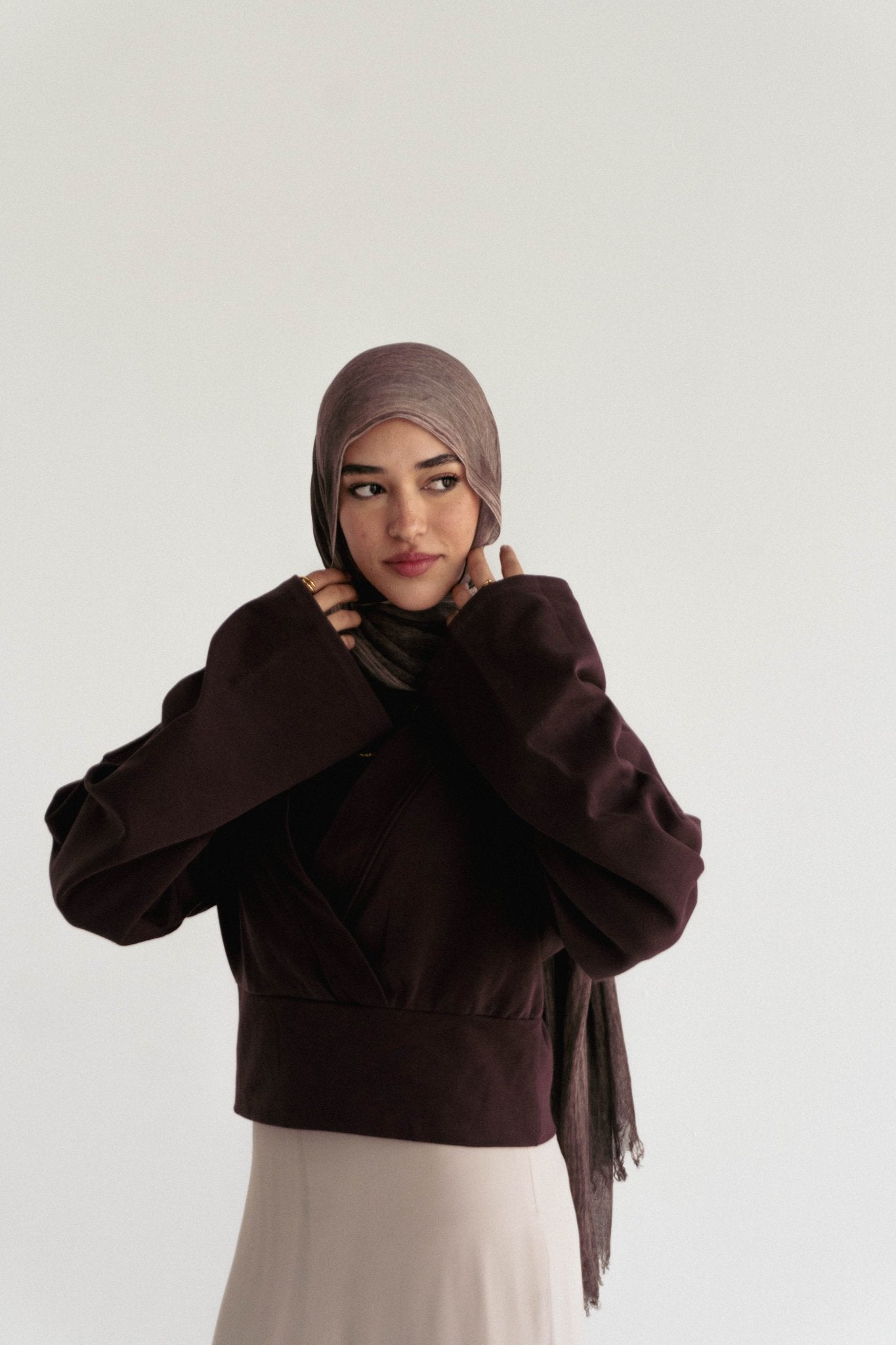 The wrap cozy top in Wine - Lillyscarfofficial