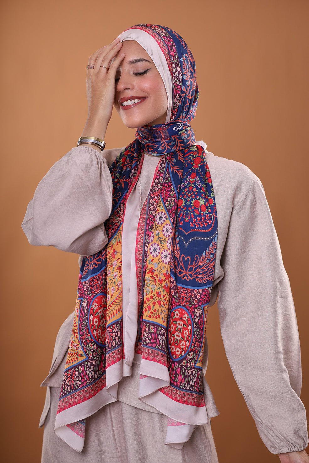 Urban Glam - Lillyscarfofficial