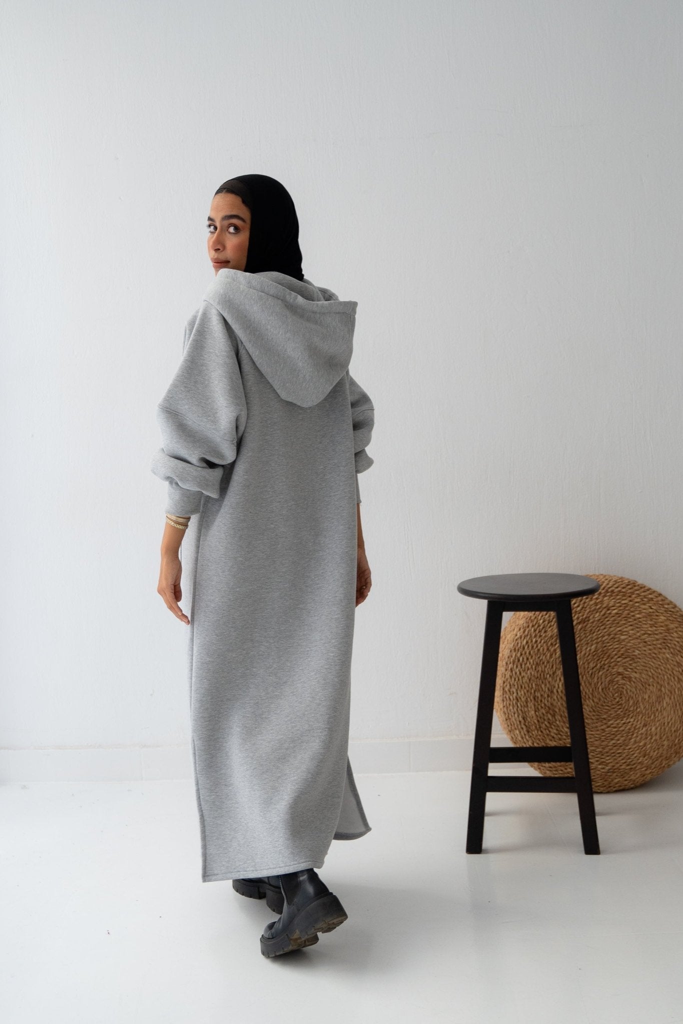 Winter Stroll dress in gray - Lillyscarfofficial