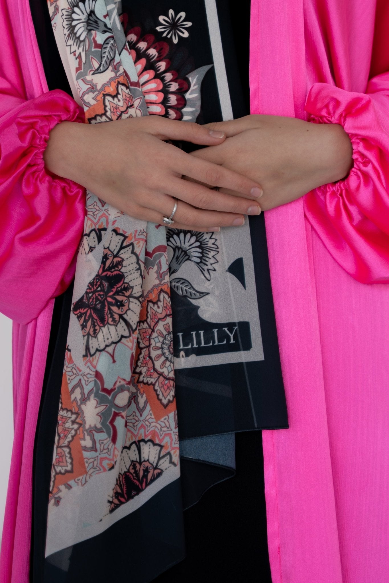 Yaffam - Lillyscarfofficial