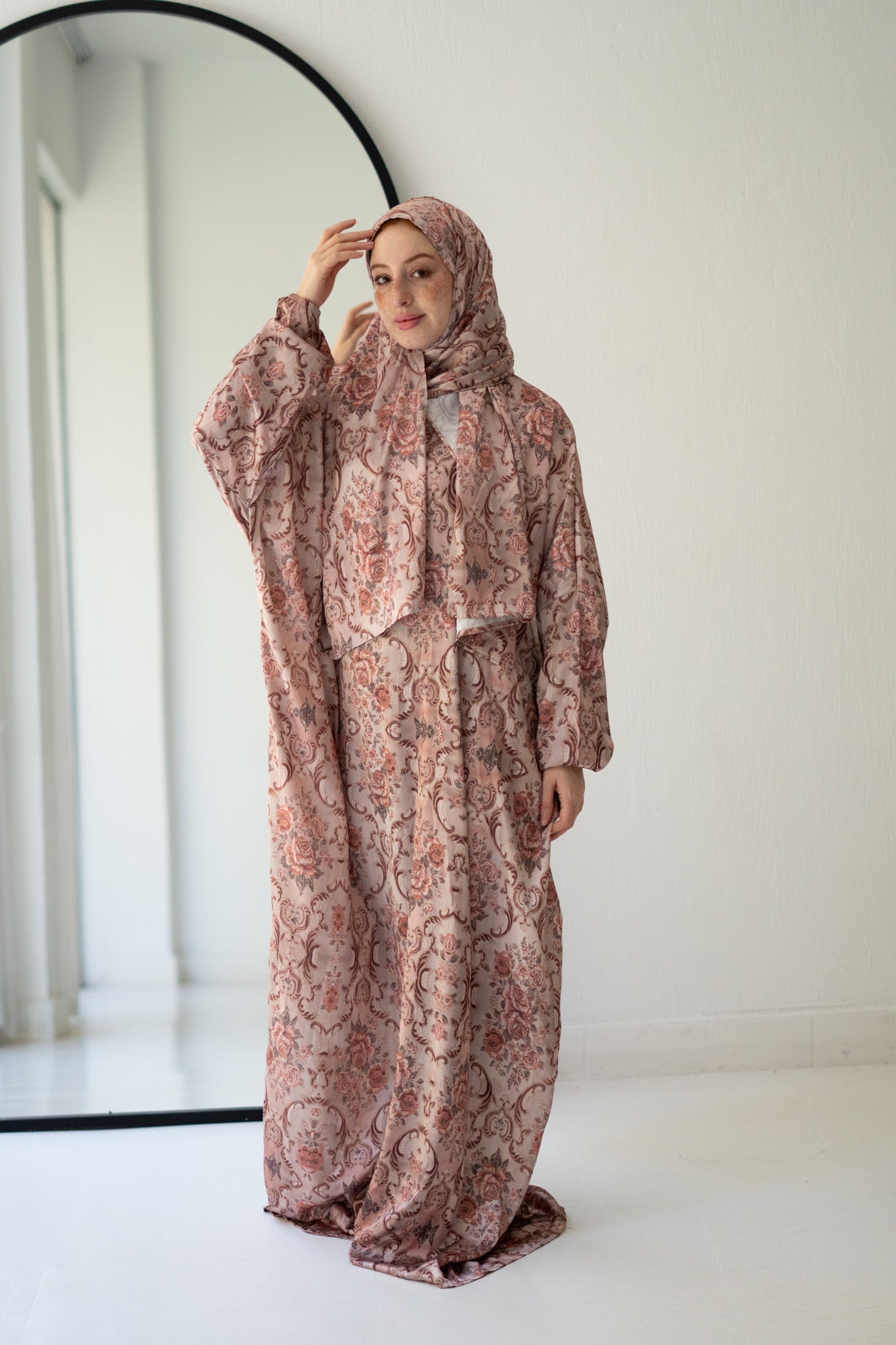 Youmn isdal - Lillyscarfofficial