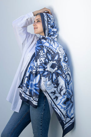 Cecilia - Lillyscarfofficial