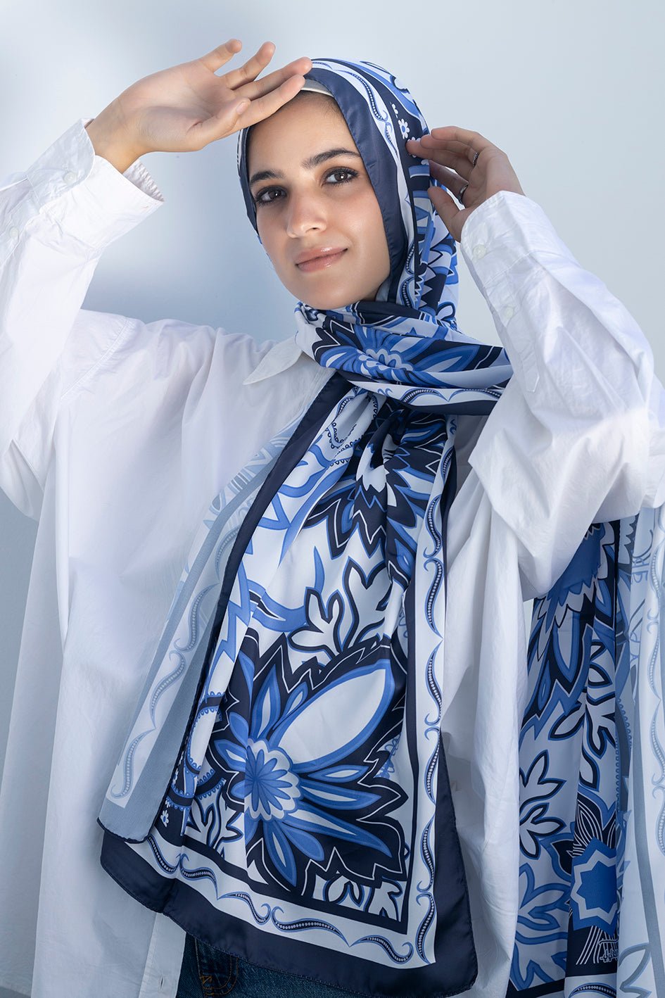 Cecilia - Lillyscarfofficial