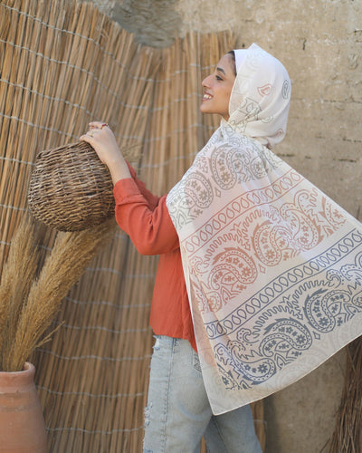 Celia - Lillyscarfofficial