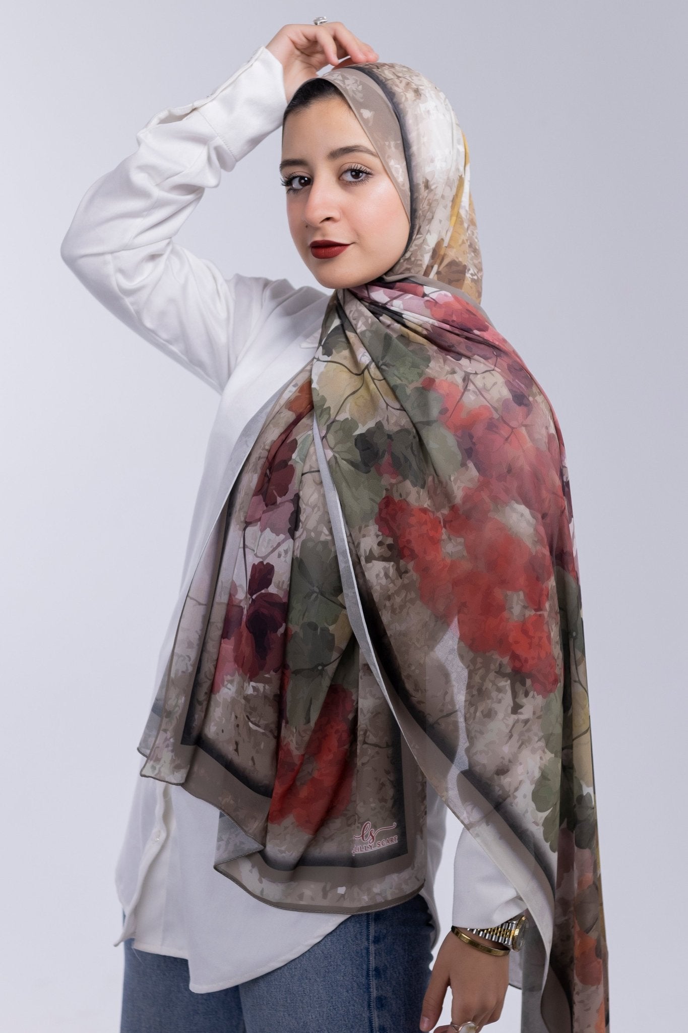 Feathers - Lillyscarfofficial