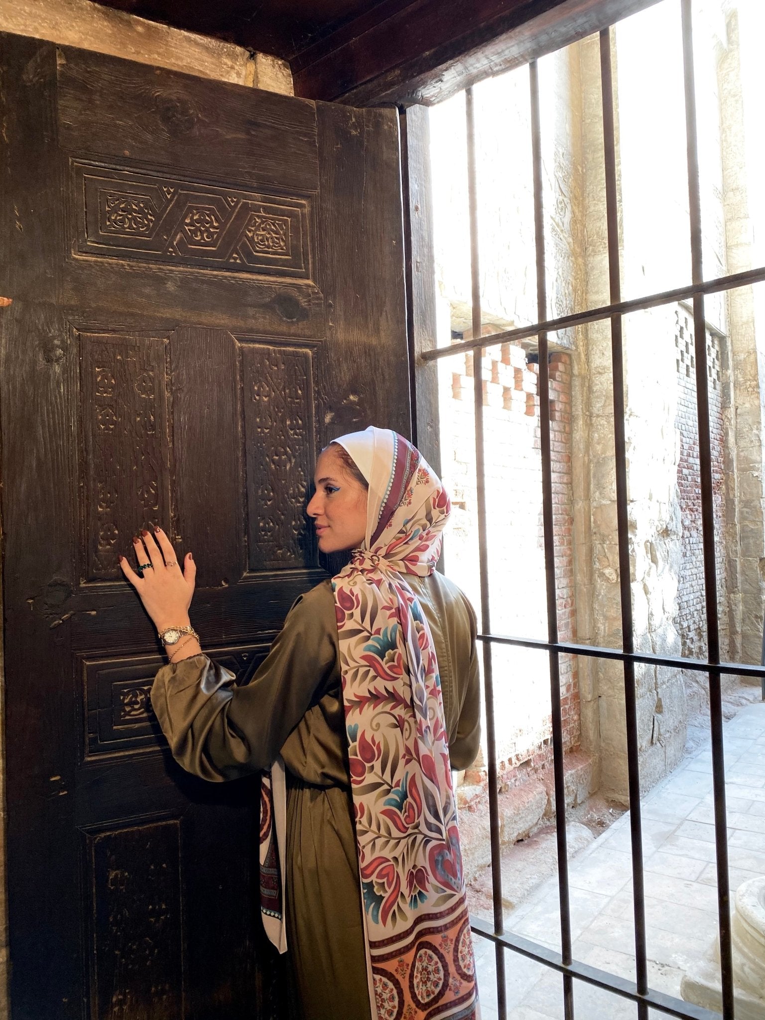 Fiona - Lillyscarfofficial