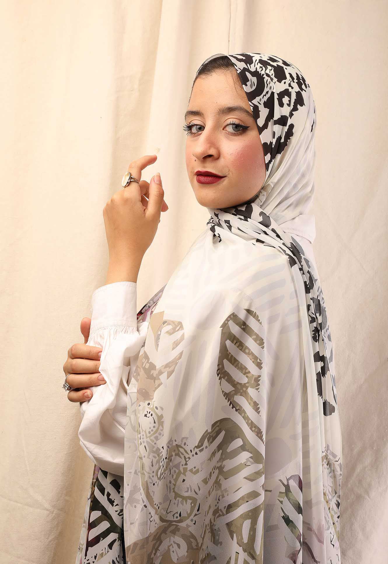 Floral Empire - Lillyscarfofficial