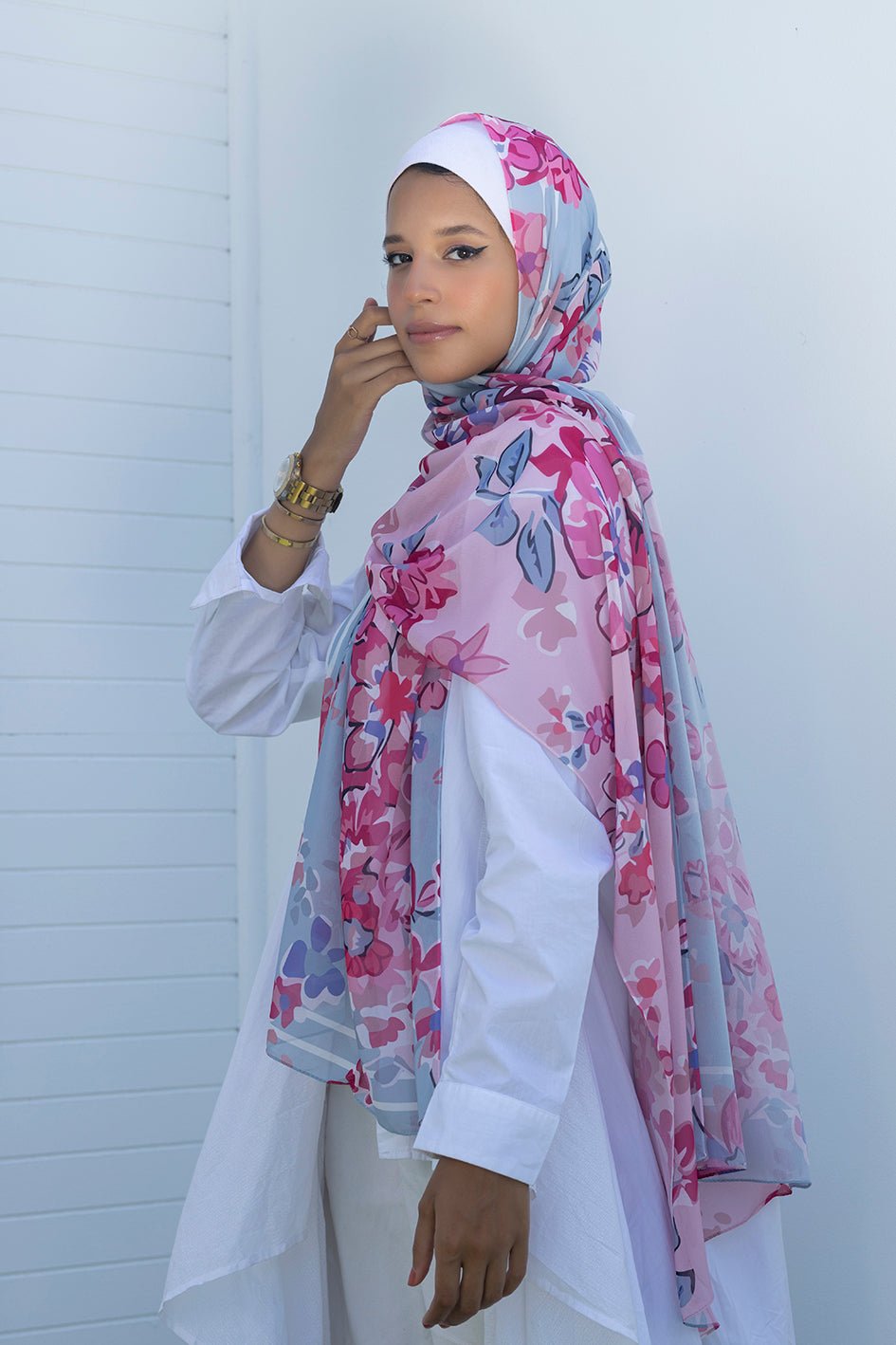 Gulizar - Lillyscarfofficial