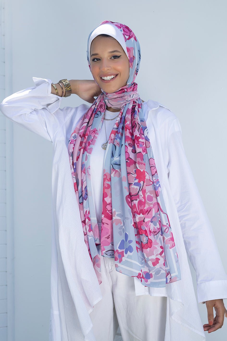 Gulizar - Lillyscarfofficial