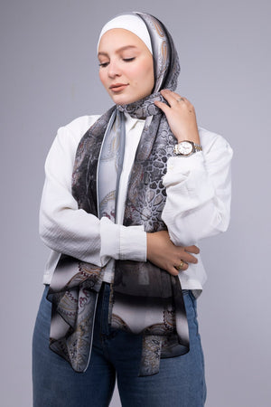 Nour - Lillyscarfofficial