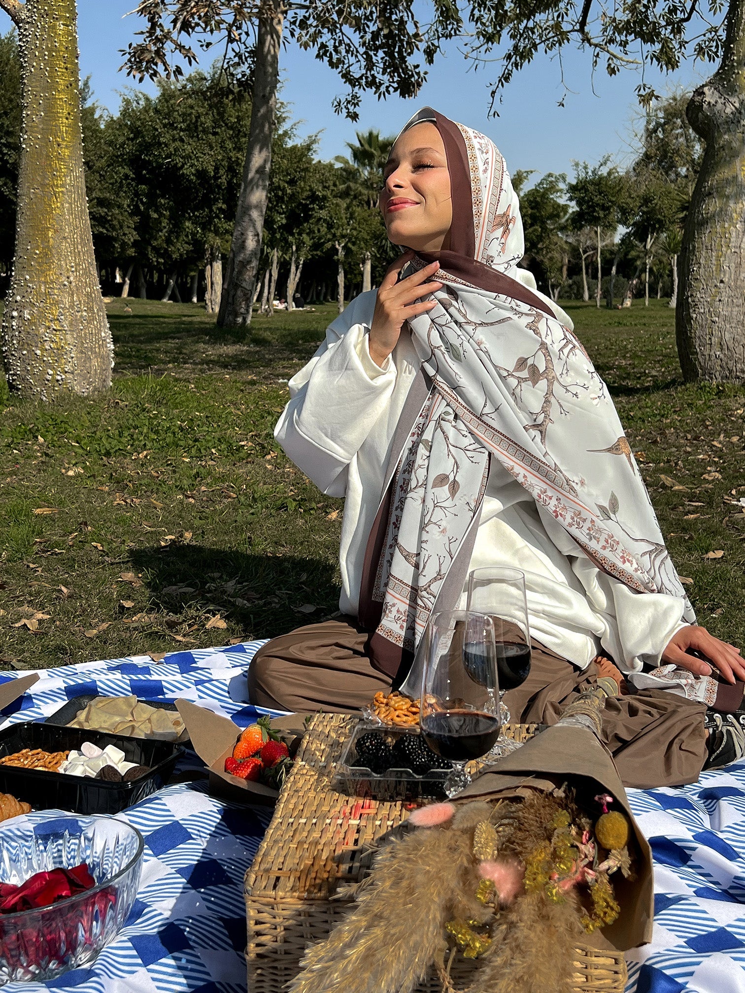 Odette - Lillyscarfofficial