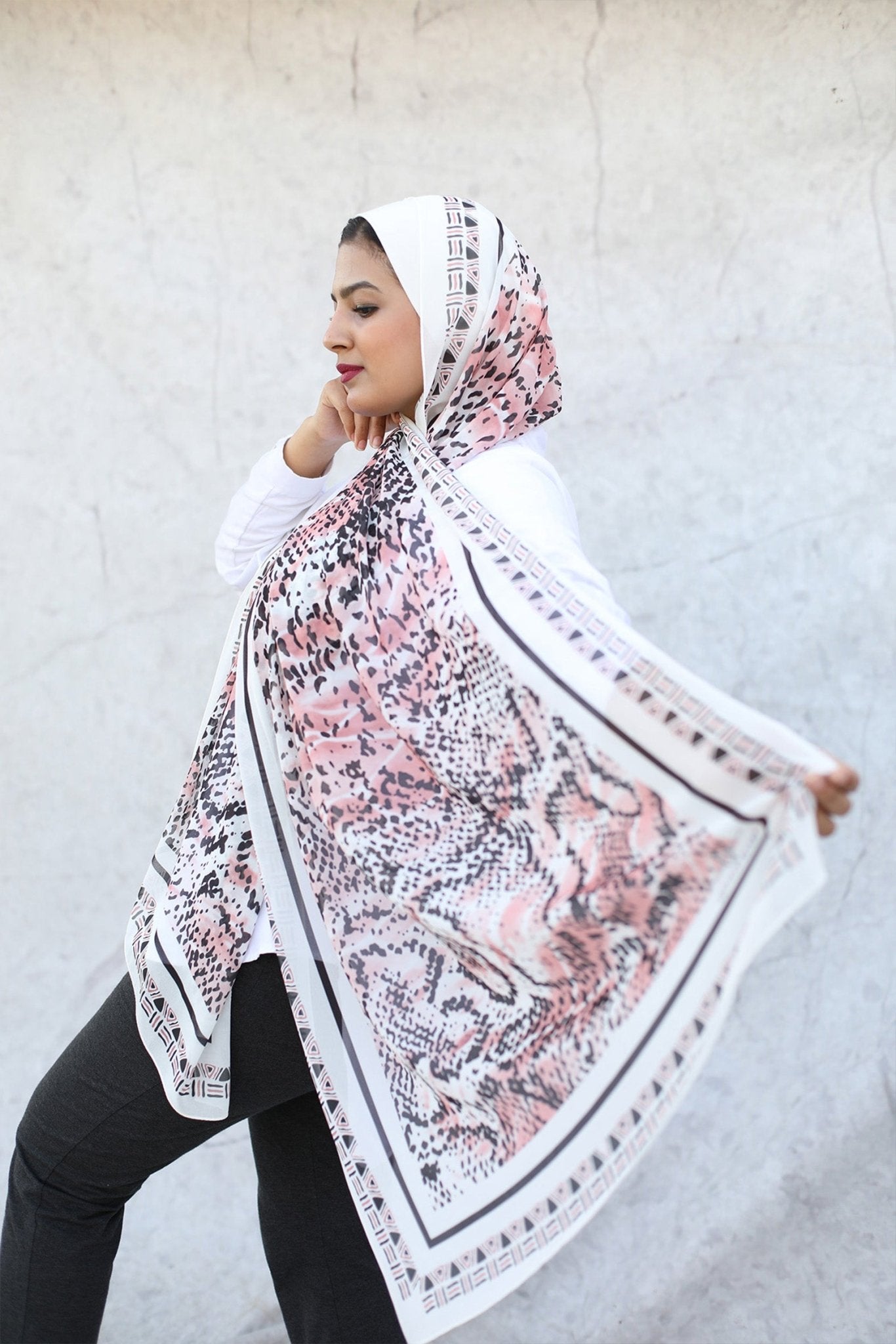 Pink Snake - Lillyscarfofficial