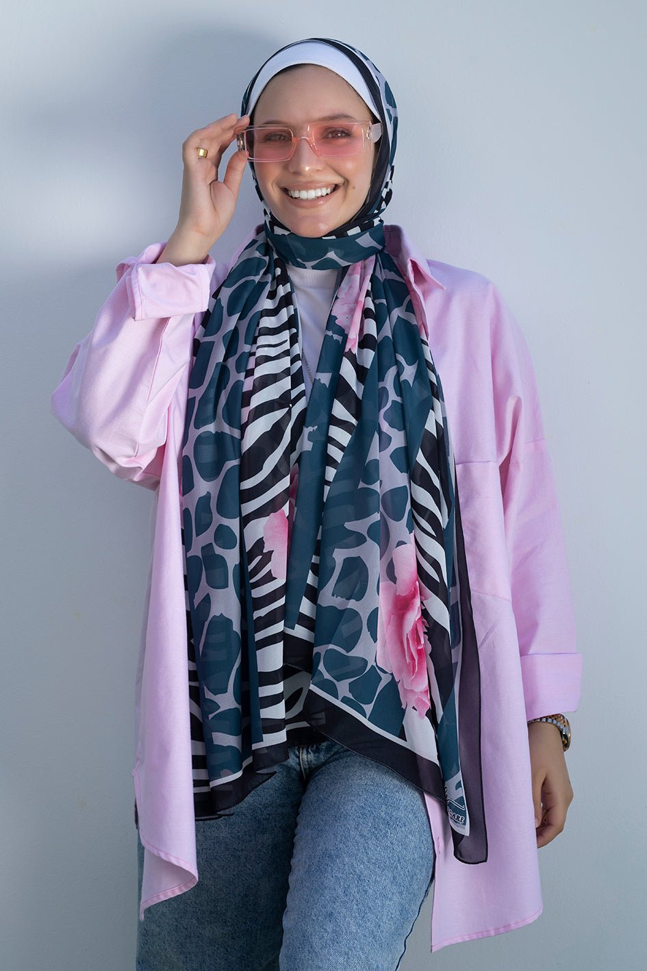 Rose Verada - Lillyscarfofficial